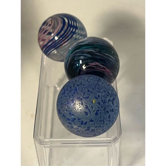 Lot of Three David Salazar marbles blue tones - Picture 4 of 10
